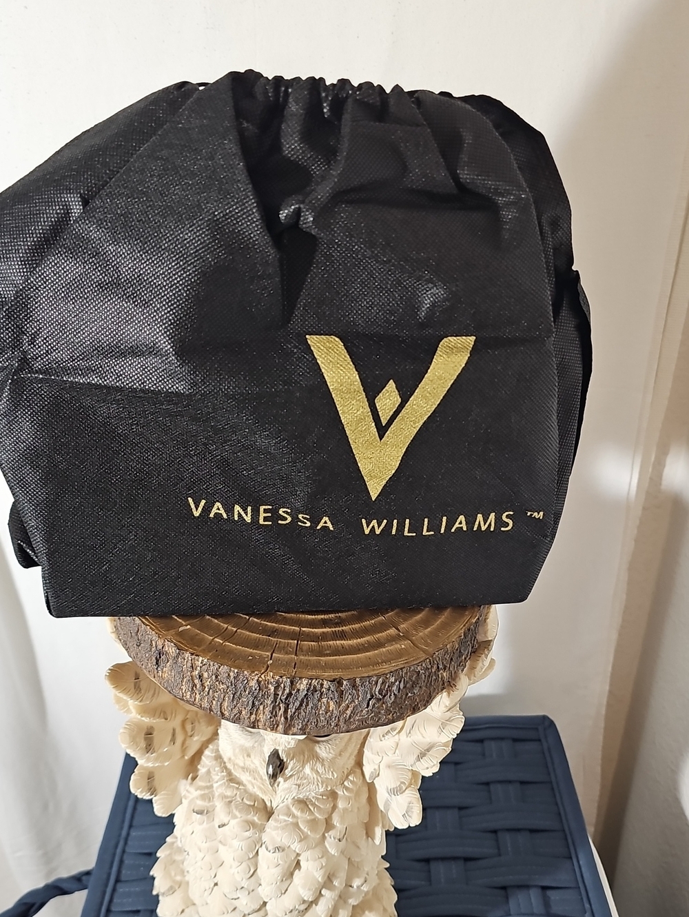 Vanessa Williams Black Drawstring Shoulder Bag Dust Cover
